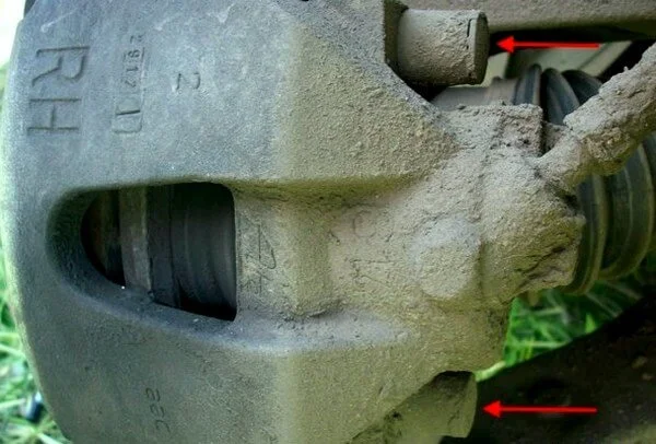 заглушки направляющих суппорта